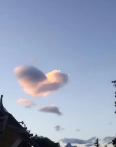 北京爱心云引热议,自然奇观下的浪漫与惊喜 北京爱心云引热议,自然奇观下的浪漫与惊喜
